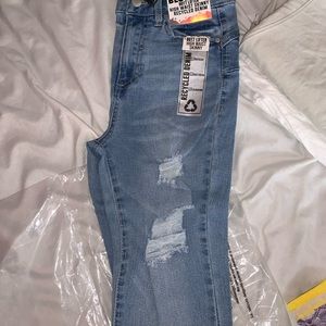 Fashion nova ripped skinny jeans